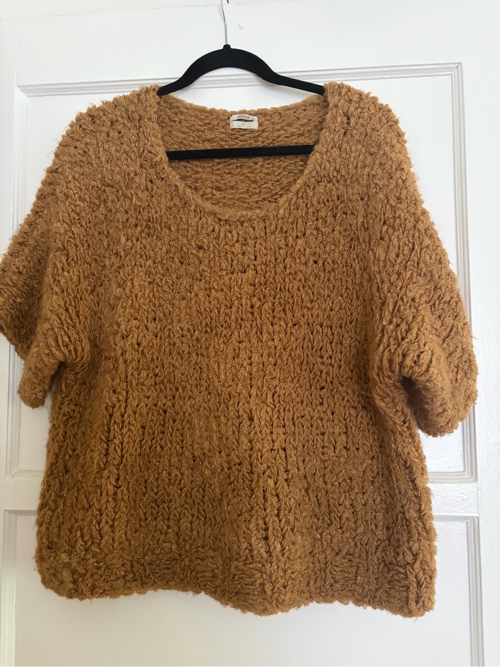 Madewell - Wallace Oversized Scoop Neck Sweater in Camel Brown